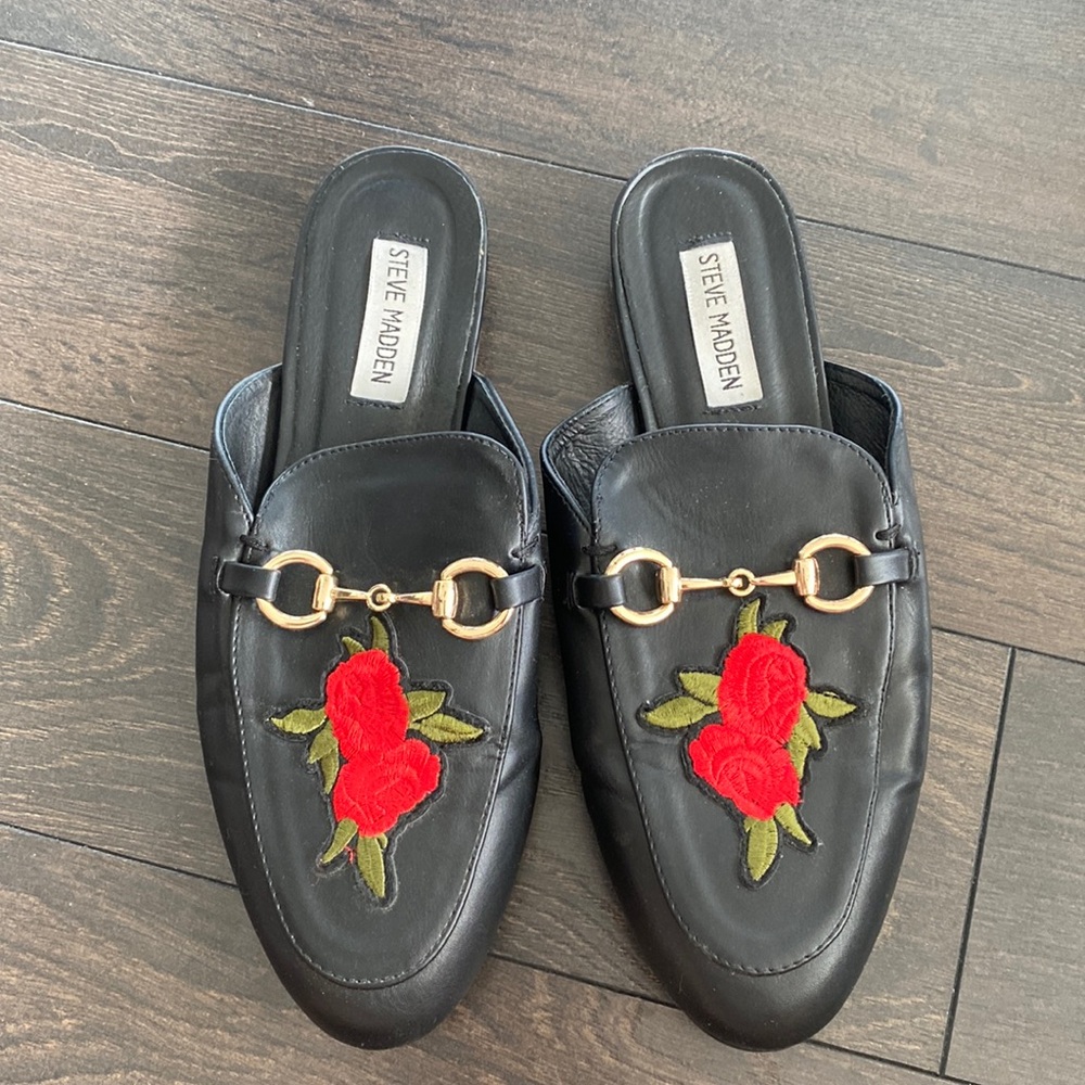 Steve Madden Mules Black with Red Rose